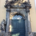 galvenā ieejas portāla durvis pēc restaurācijas